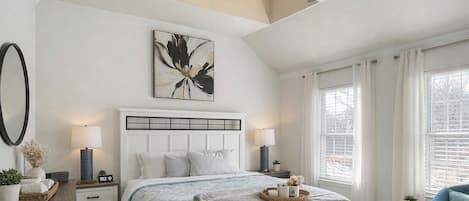 Silitysrauta/-lauta, Wi-Fi, vuodevaatteet