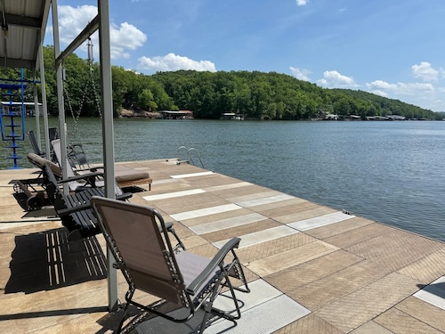 Mimosa Mornings Home for 12