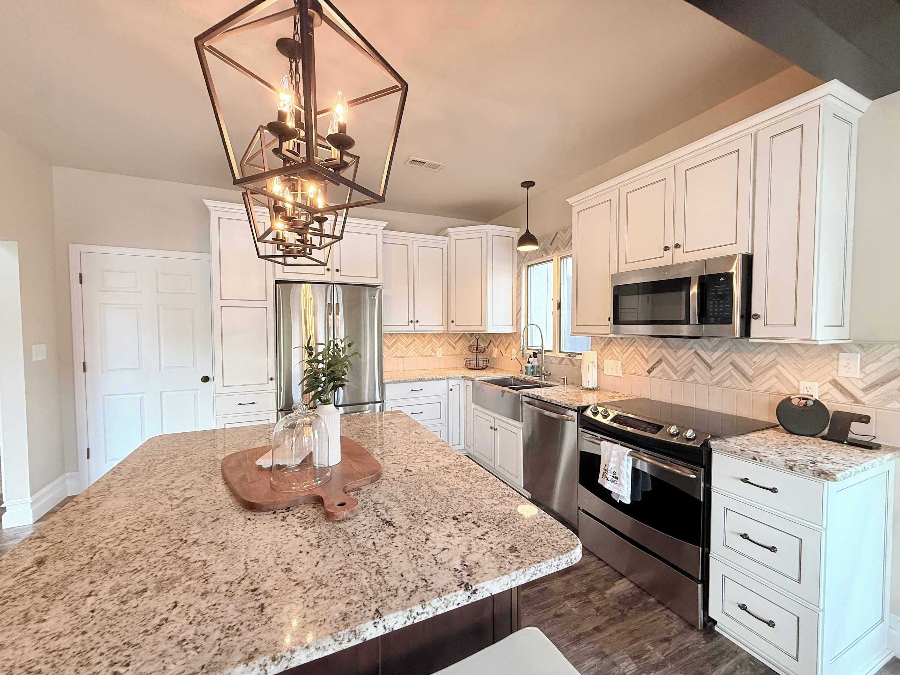 House, Multiple Beds, Patio (Mimosa Mornings) | Private kitchen