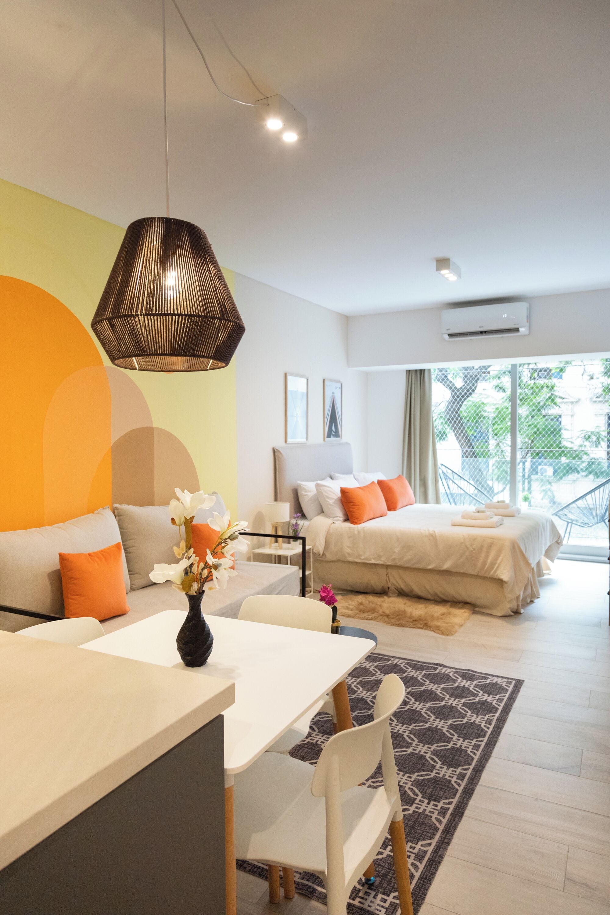 Deluxe Apartment, City View | Interior