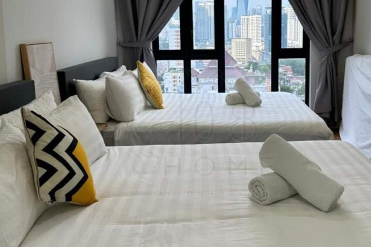 Iron/ironing board, free WiFi