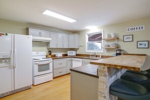 House (2 Bedrooms) | Interior - Private Dock & Mtn Views: Spirit Lake Family Gem (Spirit Lake)