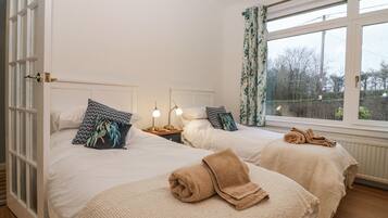 3 bedrooms, individually decorated, individually furnished, free WiFi