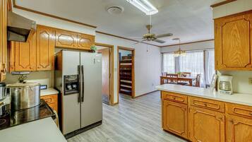 House (4 Bedrooms) | Bahagian dalam