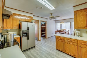 House (4 Bedrooms) | Interior - Family Home w/ Yard - 5 Mi to Jackson State Campus (Jackson)