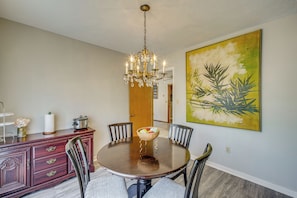 House (4 Bedrooms) | Interior - Family Home w/ Yard - 5 Mi to Jackson State Campus (Jackson)