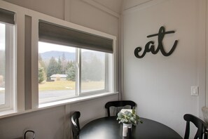 Apartment (0 Bedroom) | Interior - Bougie Barn 5 mi to Silverwood Theme Park! (Athol)