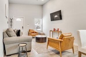 Nhà (3 Bedrooms) | Nội thất