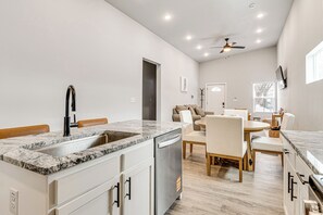 Nhà (3 Bedrooms) | Nội thất