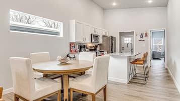 Casa (3 Bedrooms) | Interior