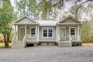 Cottage (1 Bedroom) | Interior - Explore, Shop & Unwind: Serene Gulfport Getaway (Gulfport)
