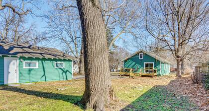 < 1 Mi to Msu! Updated Springfield House w/ Deck