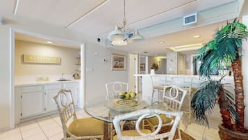 Appartement (2 Bedrooms) | Intérieur