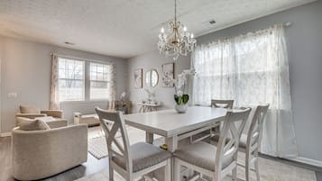 Nhà (4 Bedrooms) | Mặt tiền nơi lưu trú