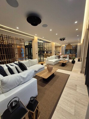 Interior - Luxury Villa Private Pool Security Golf Court Up to 14 People (Playa del Carmen)