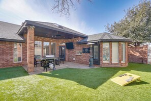 House (4 Bedrooms) | Interior