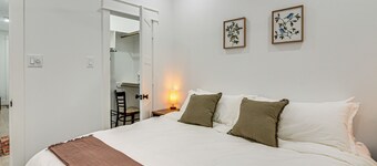 4 Mi to Dtwn: Wfh-friendly Retreat in Houston