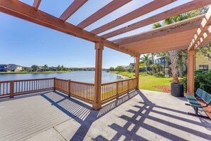 Interior - Fish & Boat Lake Toho: Family Gem Near Theme Parks (Kissimmee)