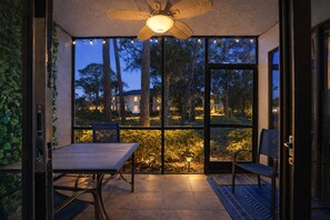 Dining - Luxe Cozy Condo - Heated Pools - Near AMI- IMG (West Bradenton)