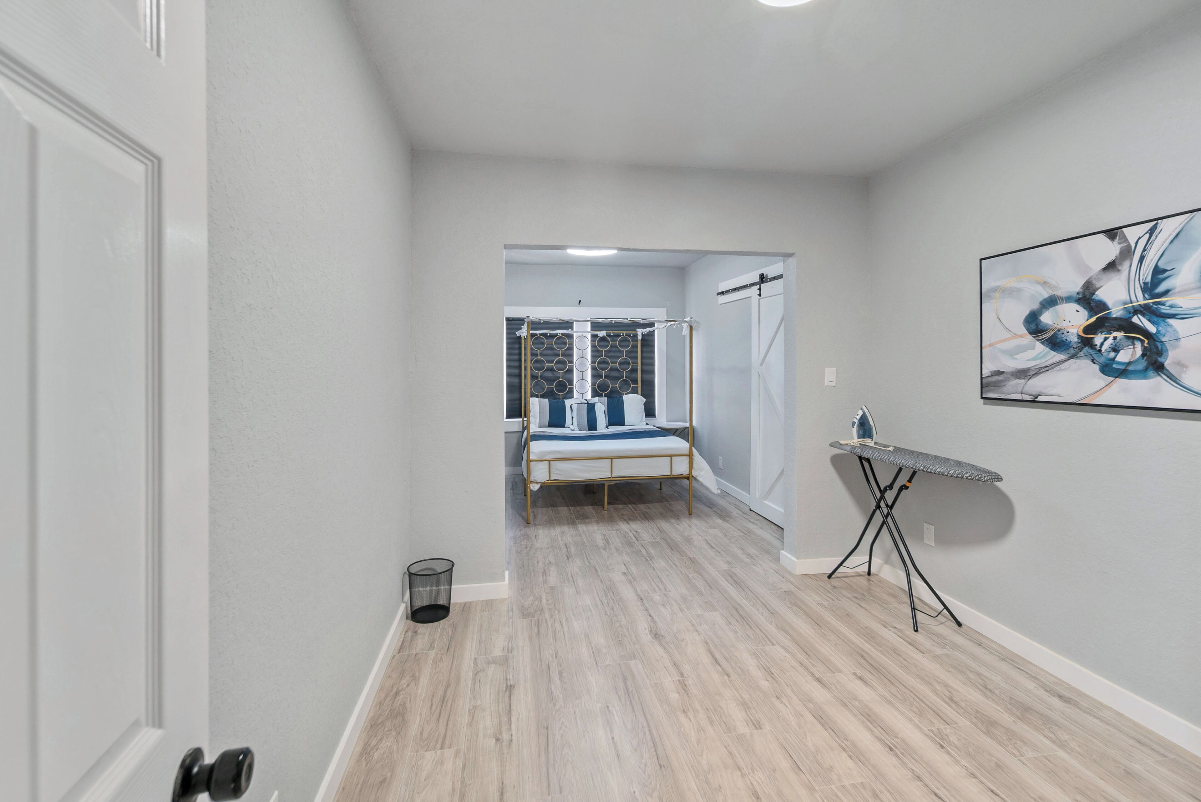 6 bedrooms, iron/ironing board, travel crib, free WiFi