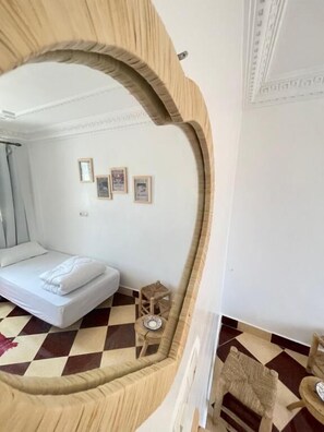 Laptop workspace - Epicswellhouse (Aourir)