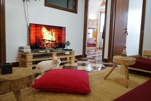 Laptop workspace - Epicswellhouse (Aourir)