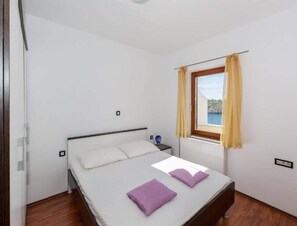 Apartment - Pool View Apartment With Balcony in Obrovac (Obrovac)