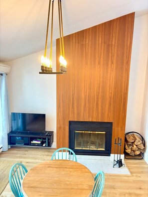 Dining - Condo au cœur d’Orford ! (Orford)