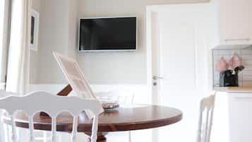 Leilighet – comfort, balkong, byutsikt | Spiseområde