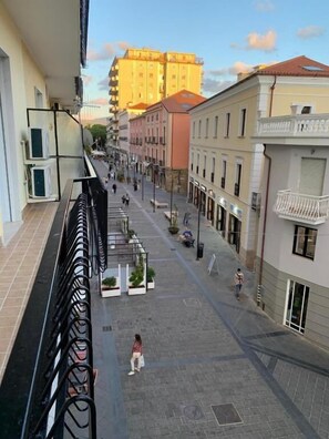 Appartement Confort, balcon, vue ville | Enceinte de l’hébergement