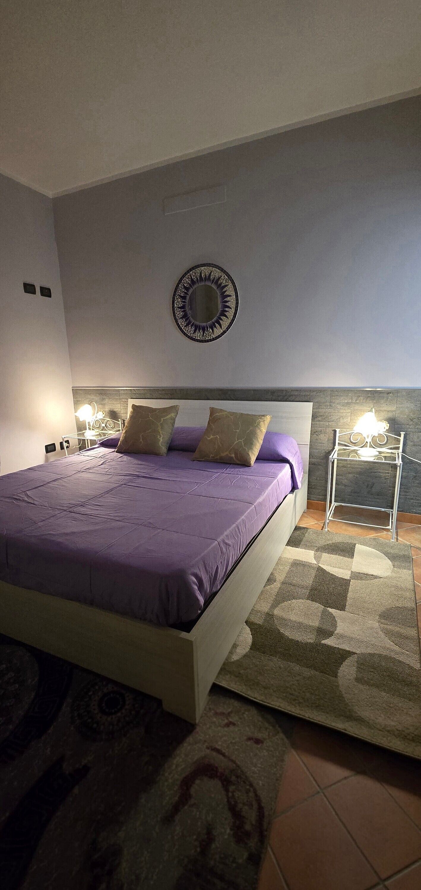 2 bedrooms, iron/ironing board, bed sheets, wheelchair access