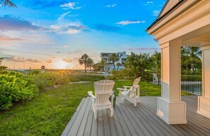 Terrace/patio - Sugar Sand Cottage – Gulf-View Siesta Key Escape (Siesta Key)