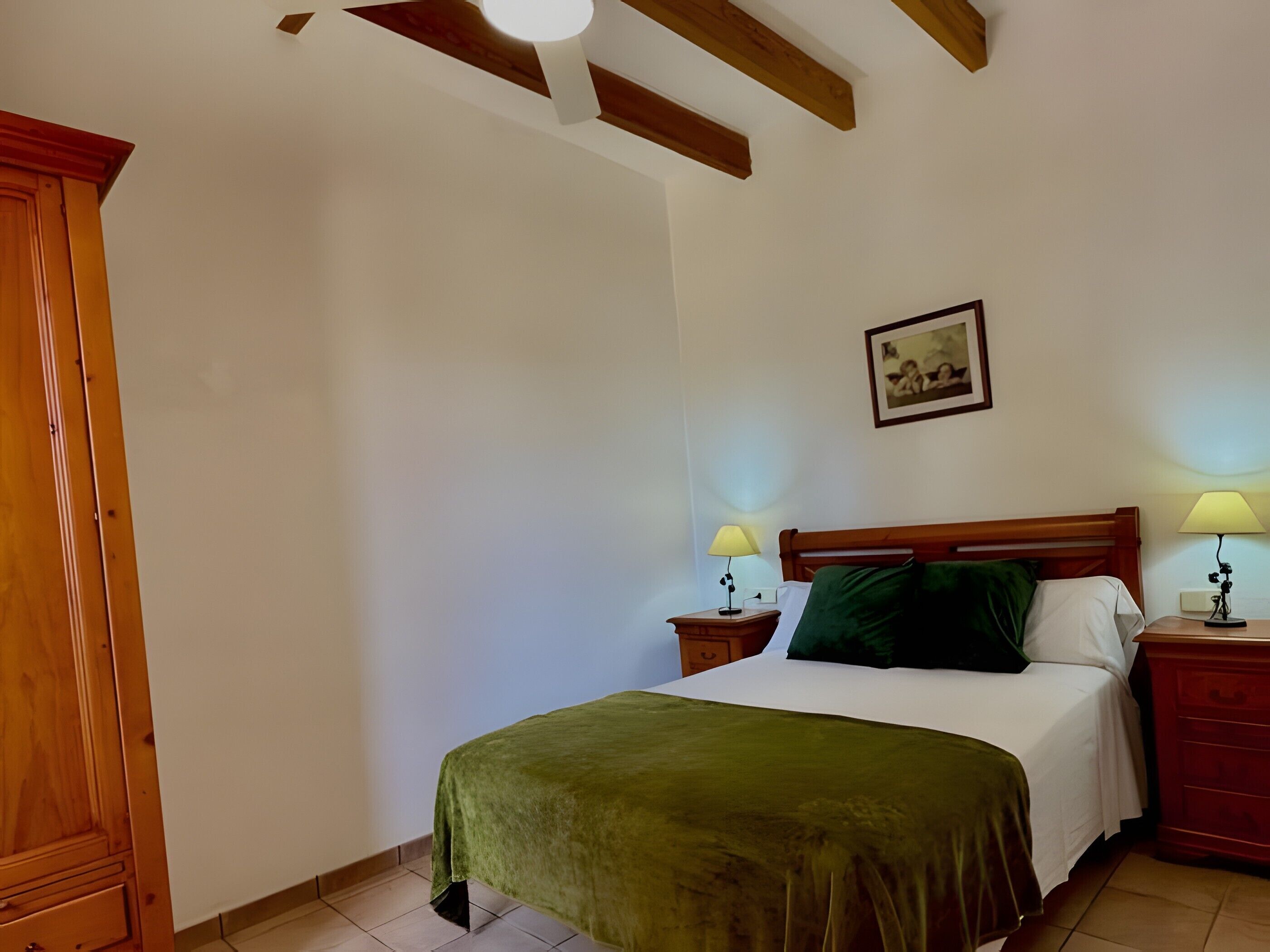 Bügeleisen/Bügelbrett, WLAN, Bettwäsche