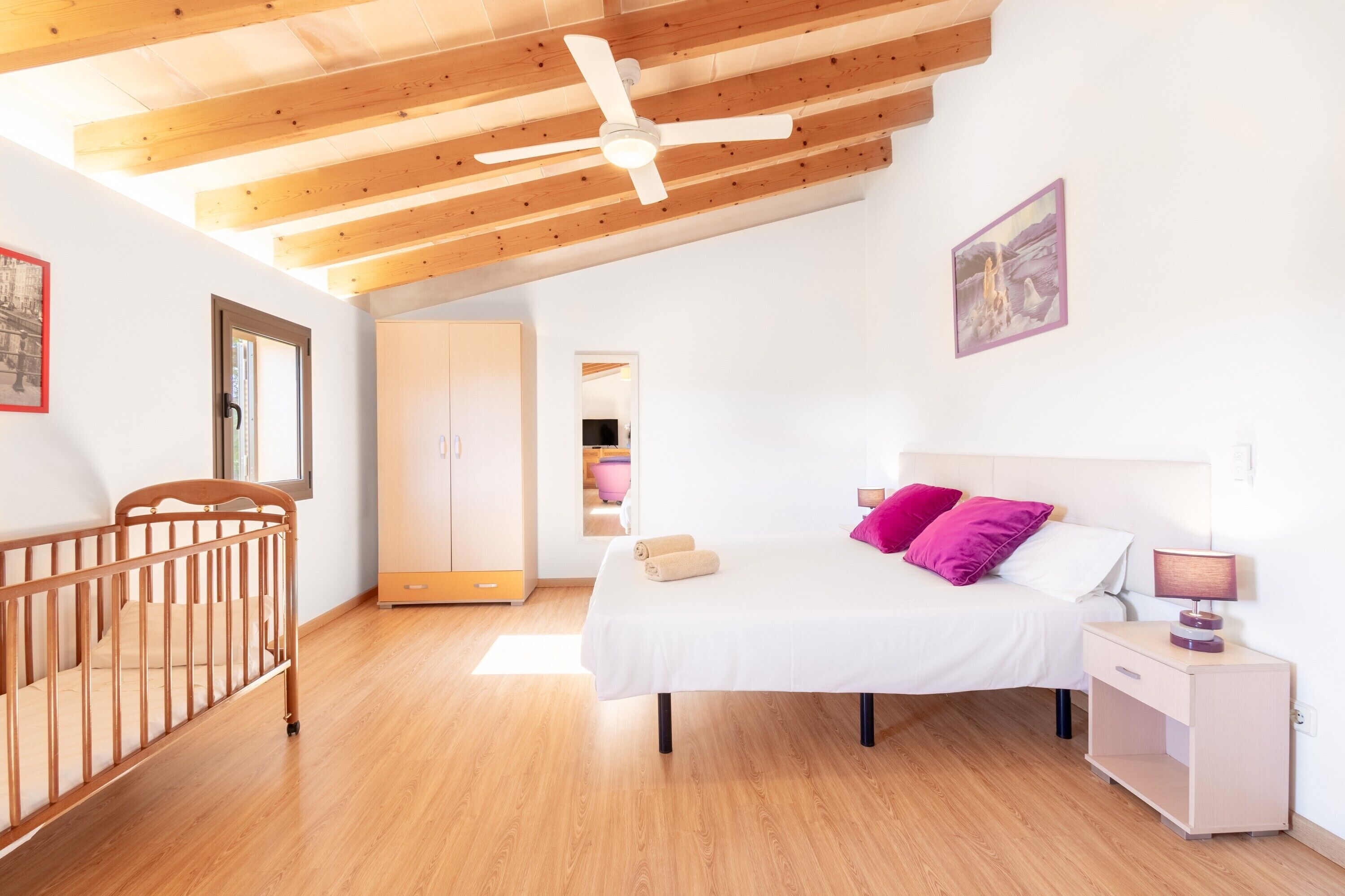 Strykejern/-brett, wi-fi og sengetøy