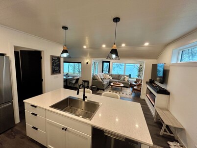 Honeymoon Suite on West Battle Lake •Sugar Sand Beach•Remodeled Cabin