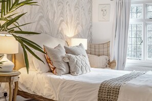 Strykjärn/strykbräda, wi-fi och sängkläder