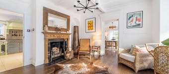 Palm Court, Polperro