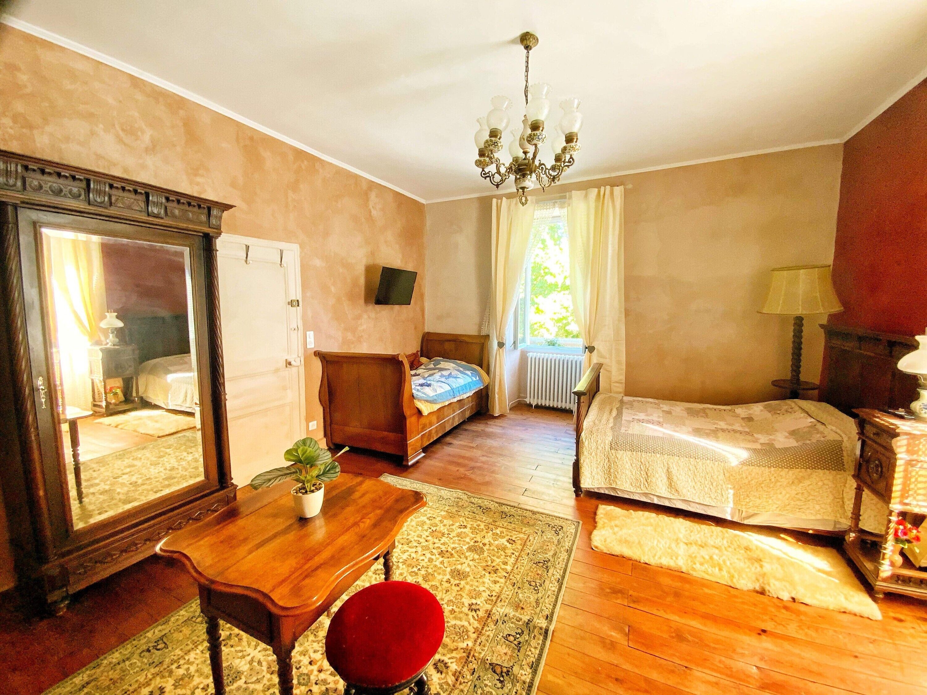 1 bedroom, WiFi, bed sheets