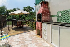 Outdoor dining - ApartDeck Fantasy Island (Rio de Janeiro)