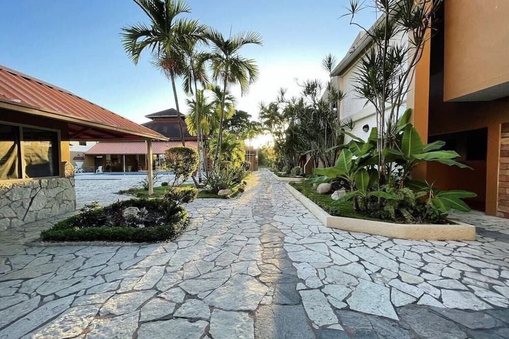 Hotel Tropicana