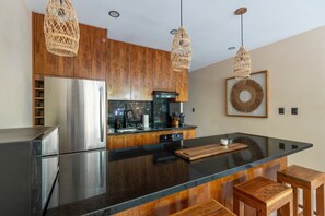 Fridge, microwave, oven, dishwasher - •LUMA SwimUp Pools, Garden & Quiet Living | Tulum (Tulum)