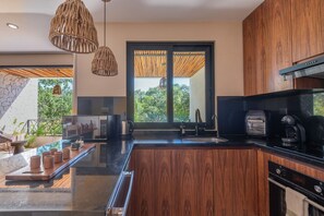 Fridge, microwave, oven, dishwasher - •|AMARU Penthouse | Private Rooftop & Quiet Living (Tulum)