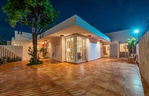 Terrace/patio - Incredible Residence in the historic center of La Paz and a few steps from the Malecon. (La Paz)