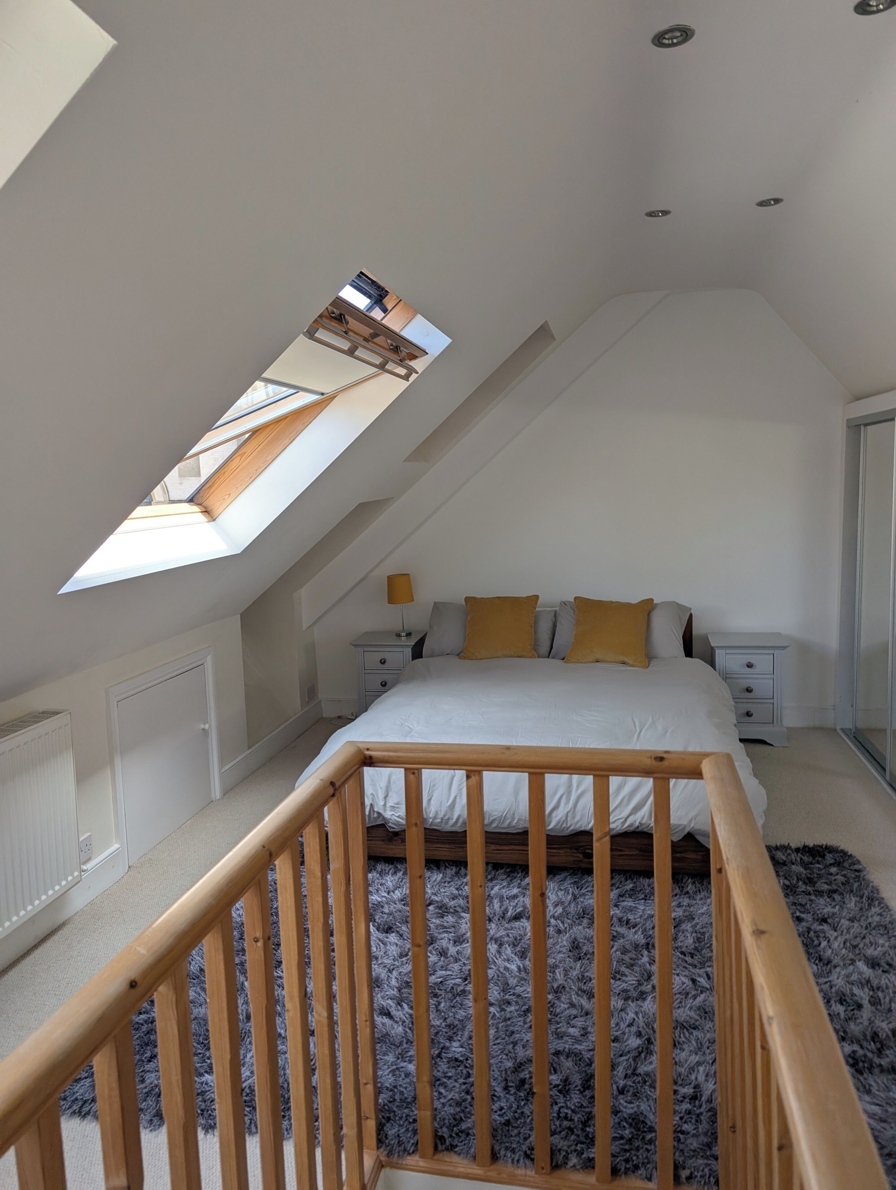 4 bedrooms, iron/ironing board, WiFi
