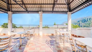 Maison | Restauration en plein air