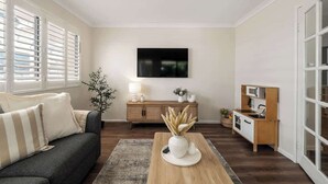 Unclassified image, 3 of 26, button - Birak Beach House—Modern Comfort by Geographe Bay (Quindalup)