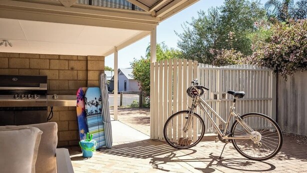 Unclassified image, 1 of 26, button - Birak Beach House—Modern Comfort by Geographe Bay (Quindalup)