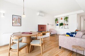 Dining - GuestReady - Seaside retreat - 4D (Matosinhos)