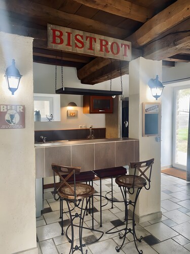Gîte de la Ferme du Tilleul – Authentic Breton Stone House in the Countryside