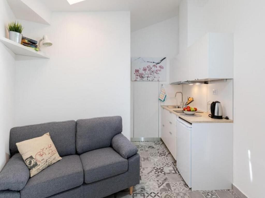 Studio (0 Bedroom) | Interior